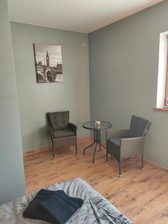 Hotel Rava-Ruska Extérieur photo