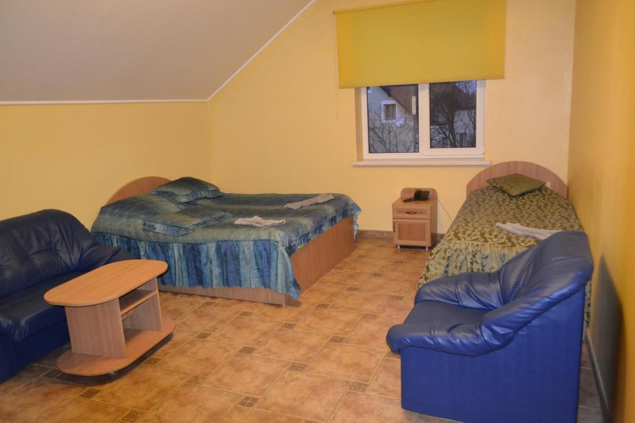Hotel Rava-Ruska Extérieur photo