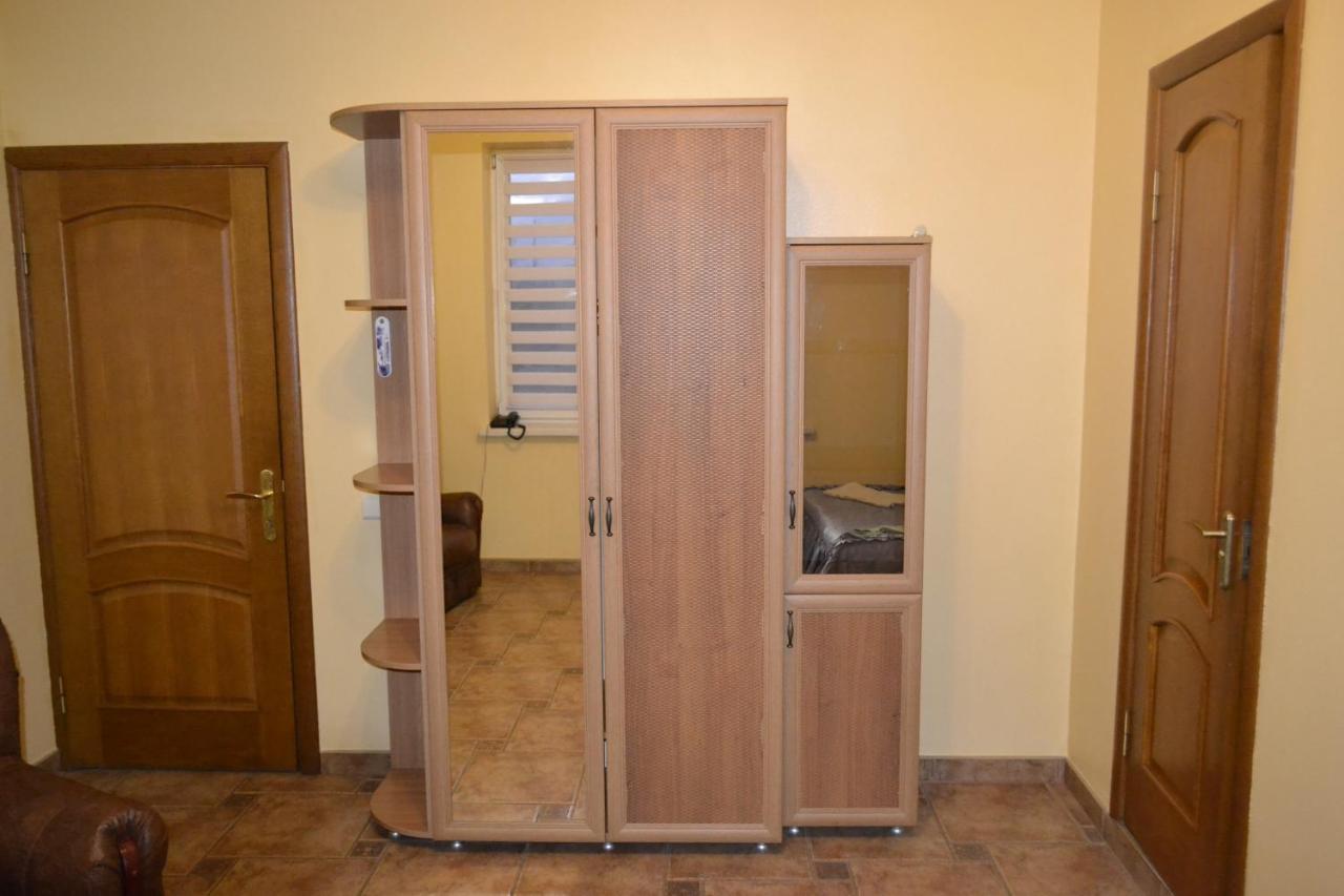 Hotel Rava-Ruska Extérieur photo